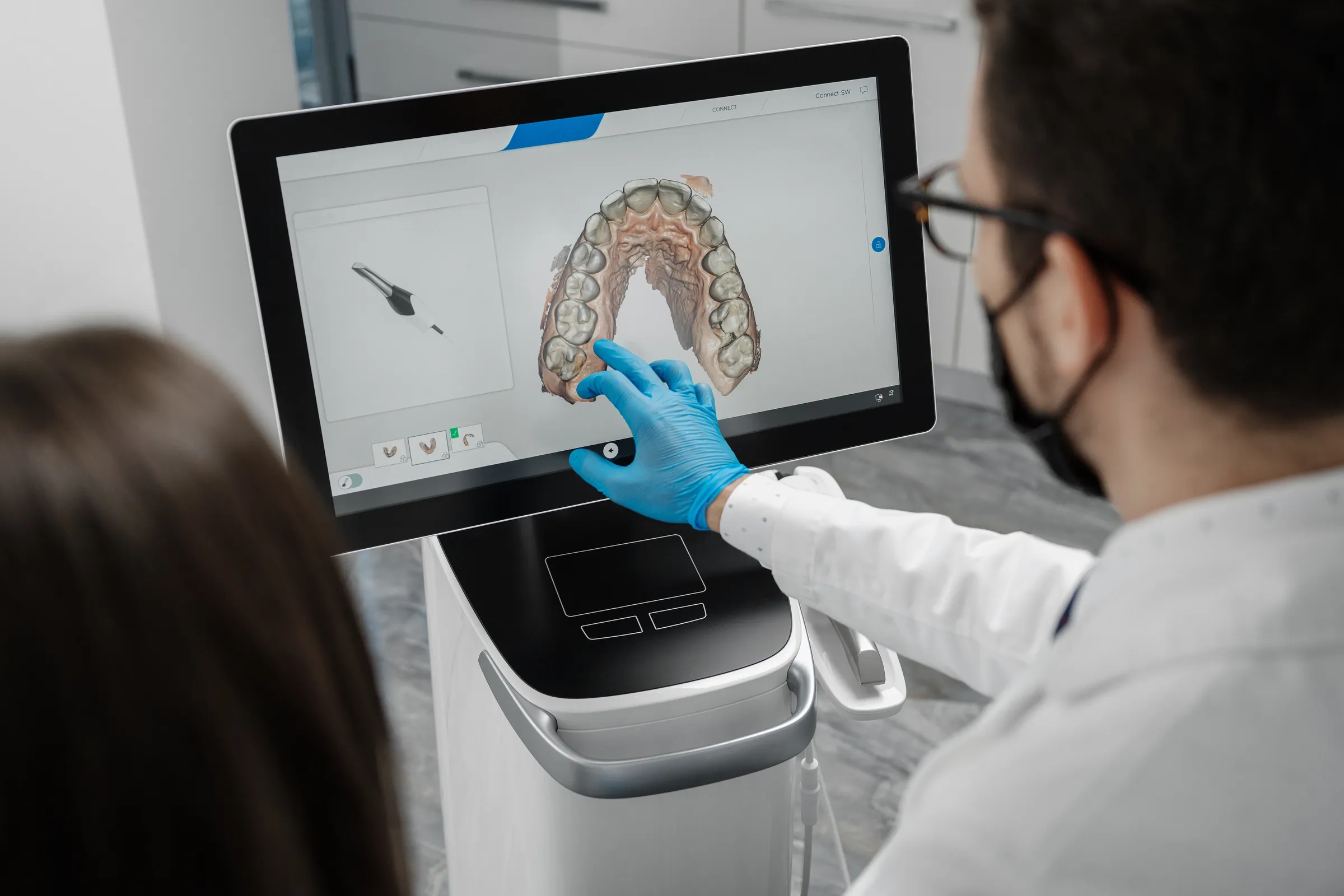 Digital scanning used to plan restorative and cosmetic treatment